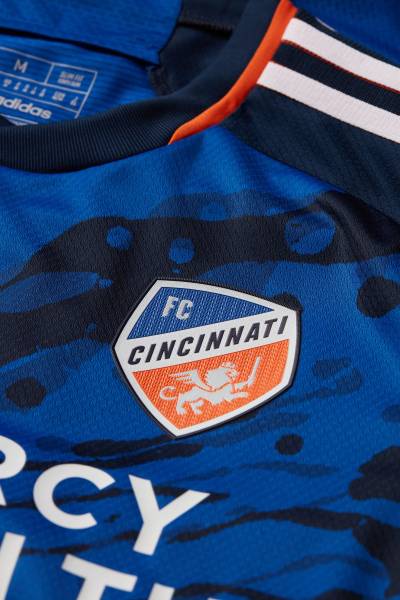 fc_cincinnati_2023_2024_adidas_home_kit_d.jpg