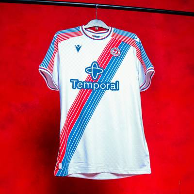 crystal_palace_26_27_macron_home_kit_2.jpg