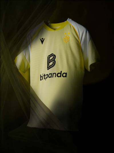 fc_basel_26_27_macron_away_kit_c.jpg