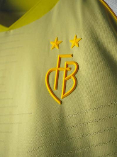 fc_basel_26_27_macron_away_kit_d1.jpg