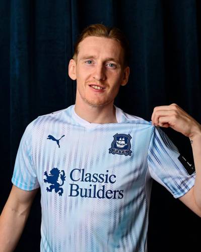 plymouth_argyle_26_27_puma_away_kit_a.jpeg