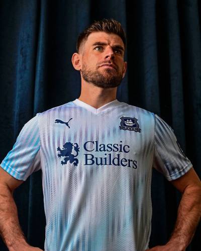 plymouth_argyle_26_27_puma_away_kit_f.jpeg