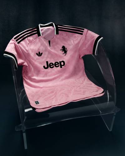 juventus_26_27_ adidas_away_kit_d.jpeg