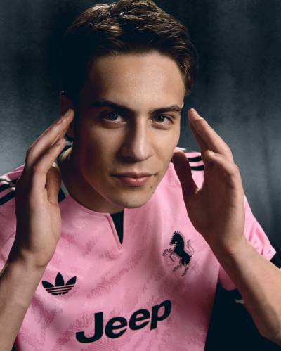 juventus_26_27_ adidas_away_kit_e.jpeg