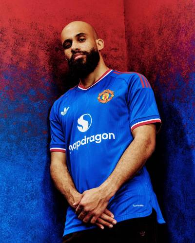manchester_united_26_27_adidas_away_kit_b.jpeg