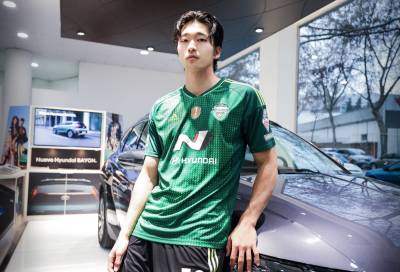 jeonbuk_hyundai_2023_adidas_home_away_shirts_b.jpg