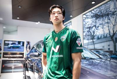 jeonbuk_hyundai_2023_adidas_home_away_shirts_c.jpg