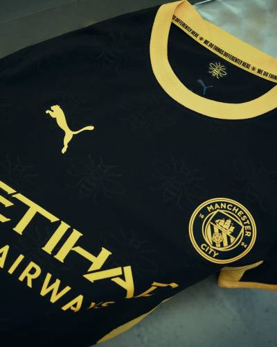 manchester_city_26_27_away_puma_kit_c.jpeg