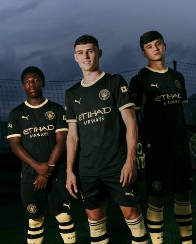 manchester_city_26_27_away_puma_kit_d.jpeg