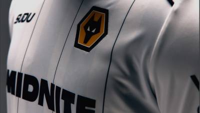 wolverhampton_wanderers_26_27_away_sudu_kit_g.jpg