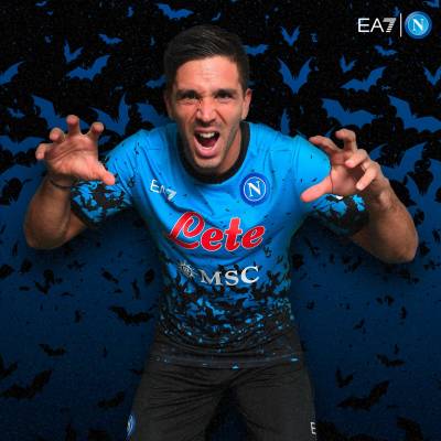 napoli_2022_ea7_halloween_kit_e.jpeg