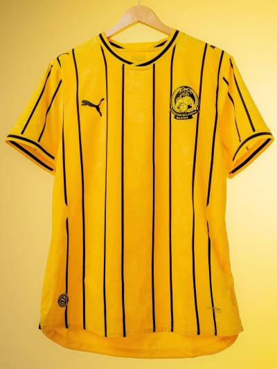 malaysia_26_27_puma_home_kit_d.jpg