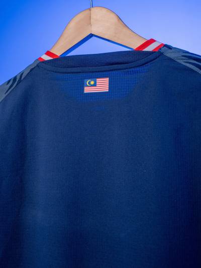 malaysia_26_27_puma_away_kit_f.jpg