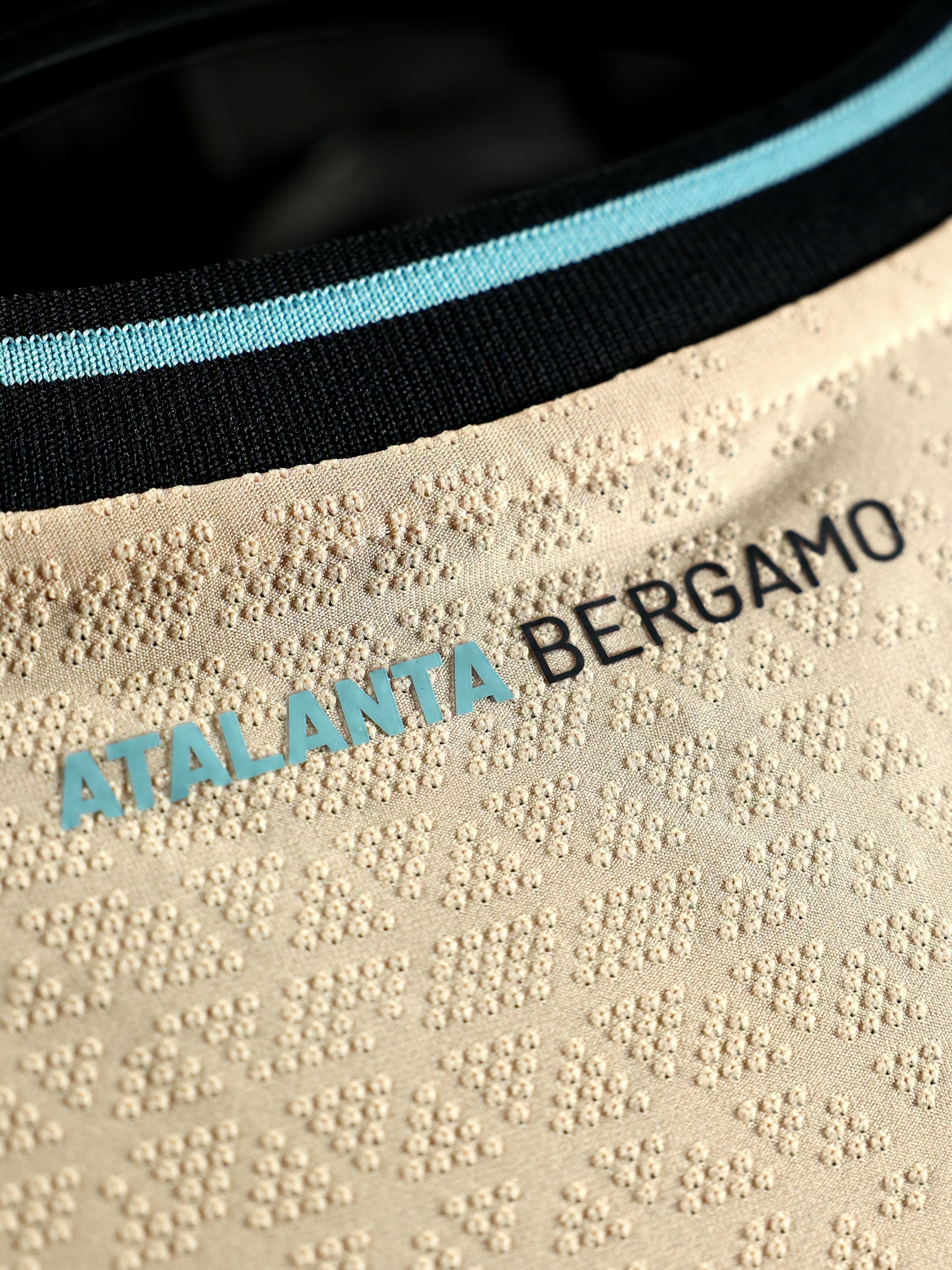 atalanta_26_27_new_balance_third_kit_e.jpeg