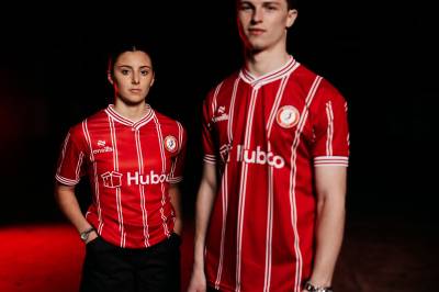 bristol_city_2023_2024_oneills_home_kit_d.jpeg