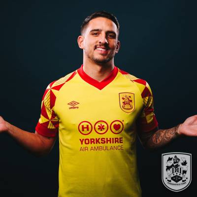 huddersfield_town_2022_23_umbro_charity_shirt_a.jpeg