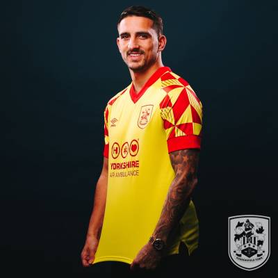 huddersfield_town_2022_23_umbro_charity_shirt_c.jpeg