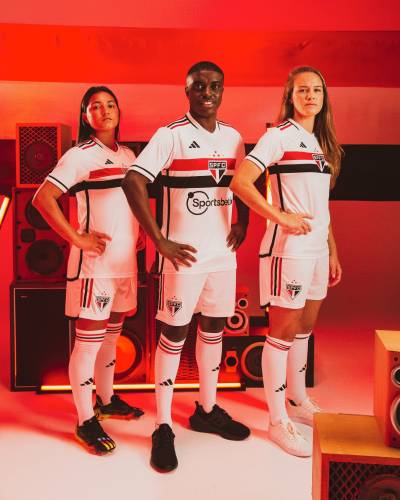 sao_paulo_2023_adidas_home_kit_1.jpeg