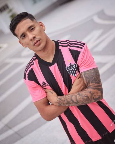 atletico_mineiro_2022_pink_october_shirt_c.jpeg