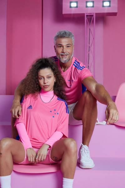 cruzeiro_2022_pink_october_shirt_b.jpeg