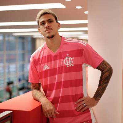 flamengo_2022_pink_october_shirt_a.jpeg