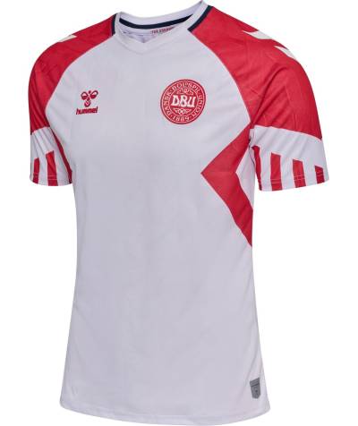 denmark_2023_hummel_away_shirt_1.jpg