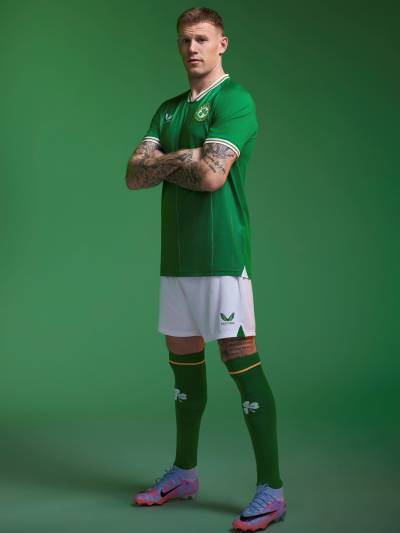 ireland_2023_castore_home_kit_2.jpeg