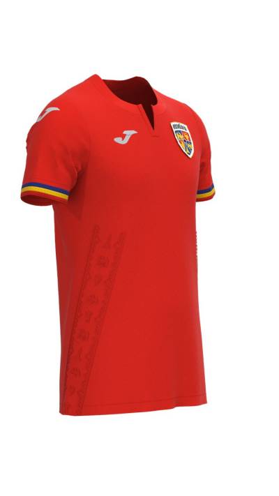 romania_2023_joma_home_away_third_kit_h.jpg