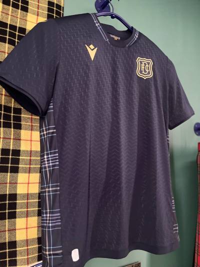 dundee_fc_2023_24_macron_home_shirt_a.jpeg