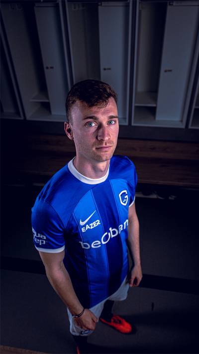 krc_genk_2023_24_nike_home_kit_e.jpeg