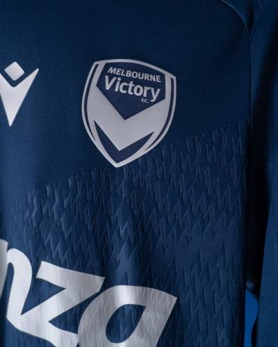 melbourne_victory_2022_macron_home_kit_g.jpeg