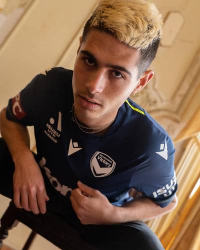 melbourne_victory_2022_macron_home_kit_k.jpeg