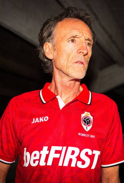 royal_antwerp_2023_jako_wembley_shirt_2.jpg