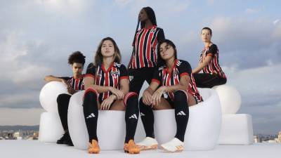 sao_paulo_2023_24_adidas_away_kit_d.jpeg