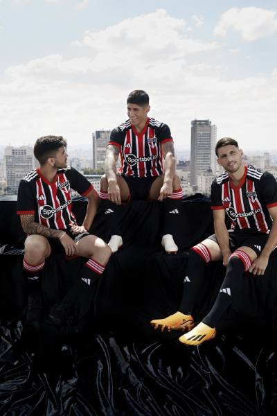 sao_paulo_2023_24_adidas_away_kit_e.jpeg