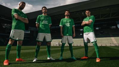 bsaint_etienne_2023_24_hummel_home_kit_b.jpeg