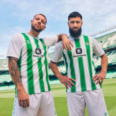 real_betis_2023_24_hummel_home_kit_e.jpeg