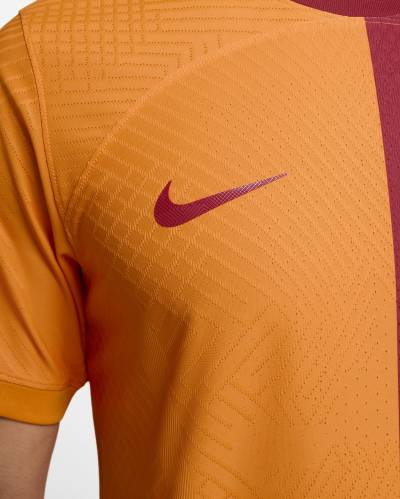 galatasaray_2023_24_nike_home_kit_6.jpeg