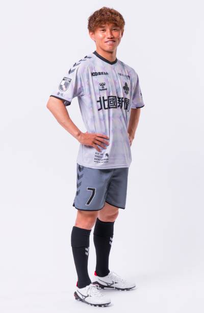 zweigen_kanazawa_2023_hummel_third_kit_h.jpeg