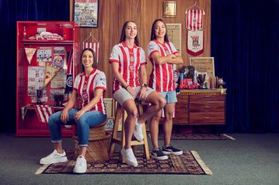 chivas_2023_puma_home_kit_3.jpeg