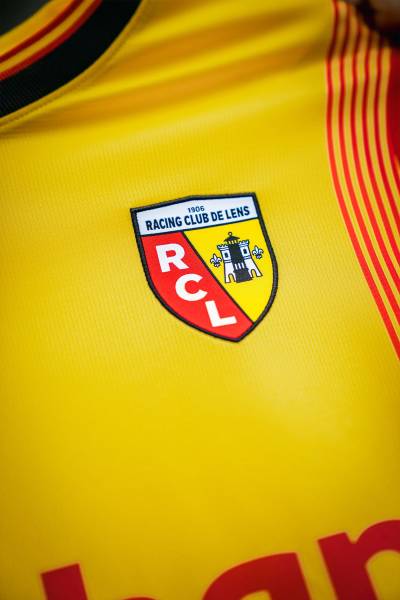 rc_lens_2023_24_puma_home_kit_6a.jpg