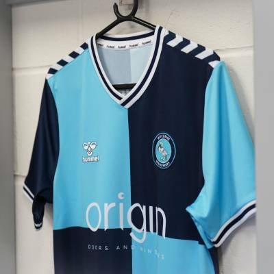 wycombe_wanderers_2023_24_hummel_home_kit_d.jpeg