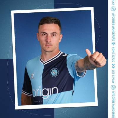 wycombe_wanderers_2023_24_hummel_home_kit_i.jpeg