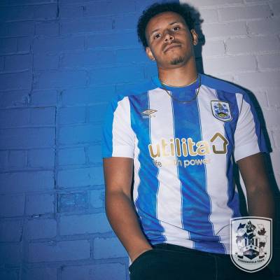 huddersfield_town_2023_24_umbro_home_kit_c.jpeg