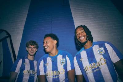 huddersfield_town_2023_24_umbro_home_kit_j.jpeg