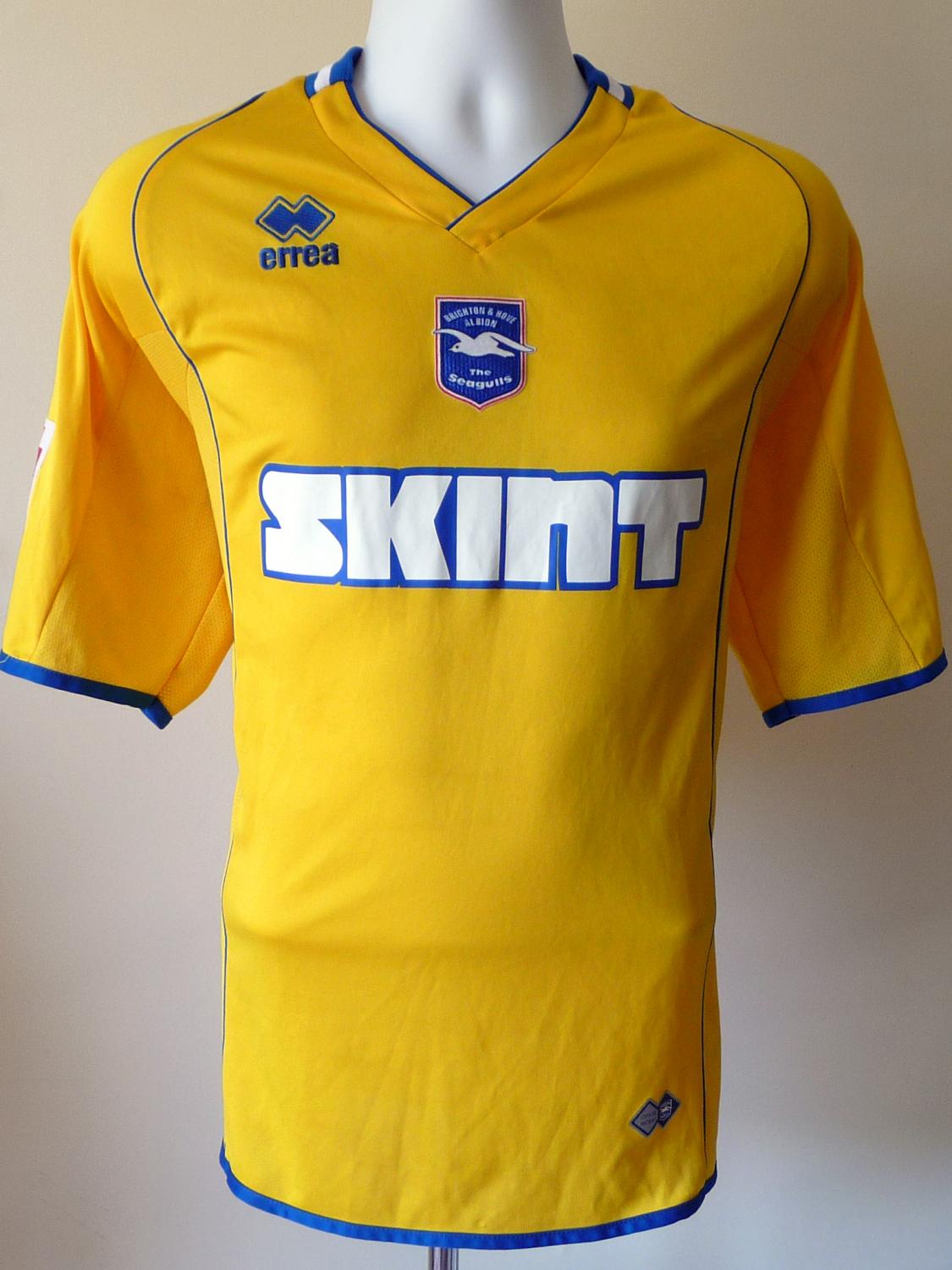 Brighton Hove Albion 07 08 away kit a