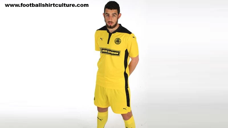 Cliftonville 14/15 Puma Away Football Kit