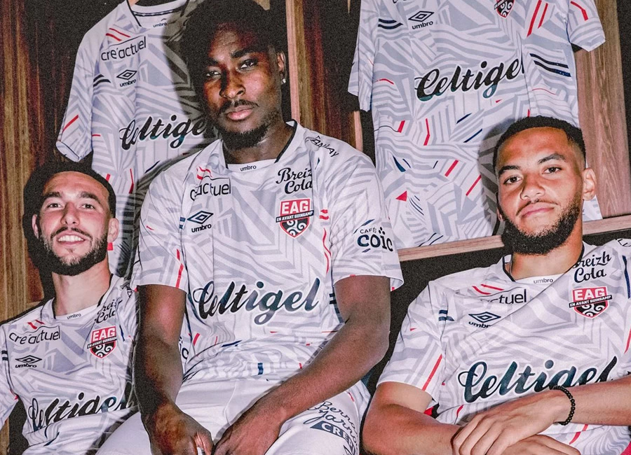 Avant Guingamp 2023-24 Umbro Away Kit