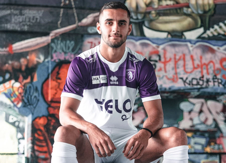 Beerschot 2023-24 Errea Away Kit