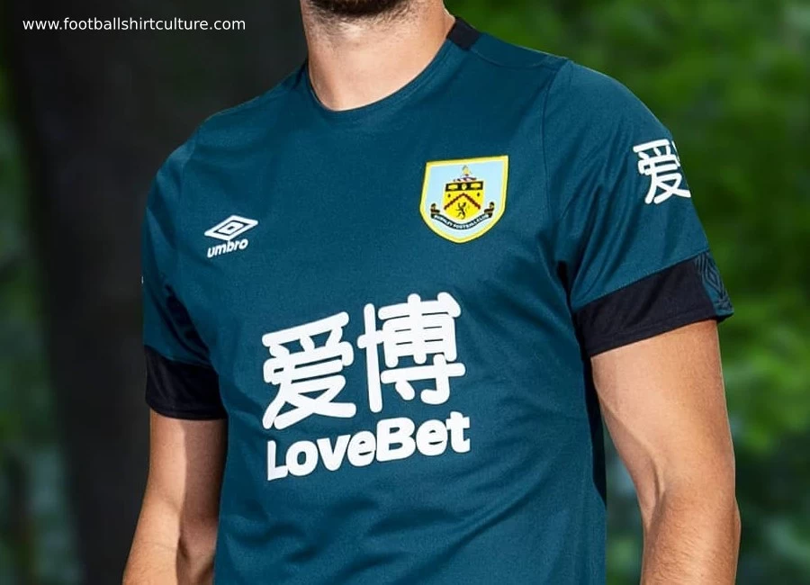 Burnley 2019-20 Umbro Third Kit